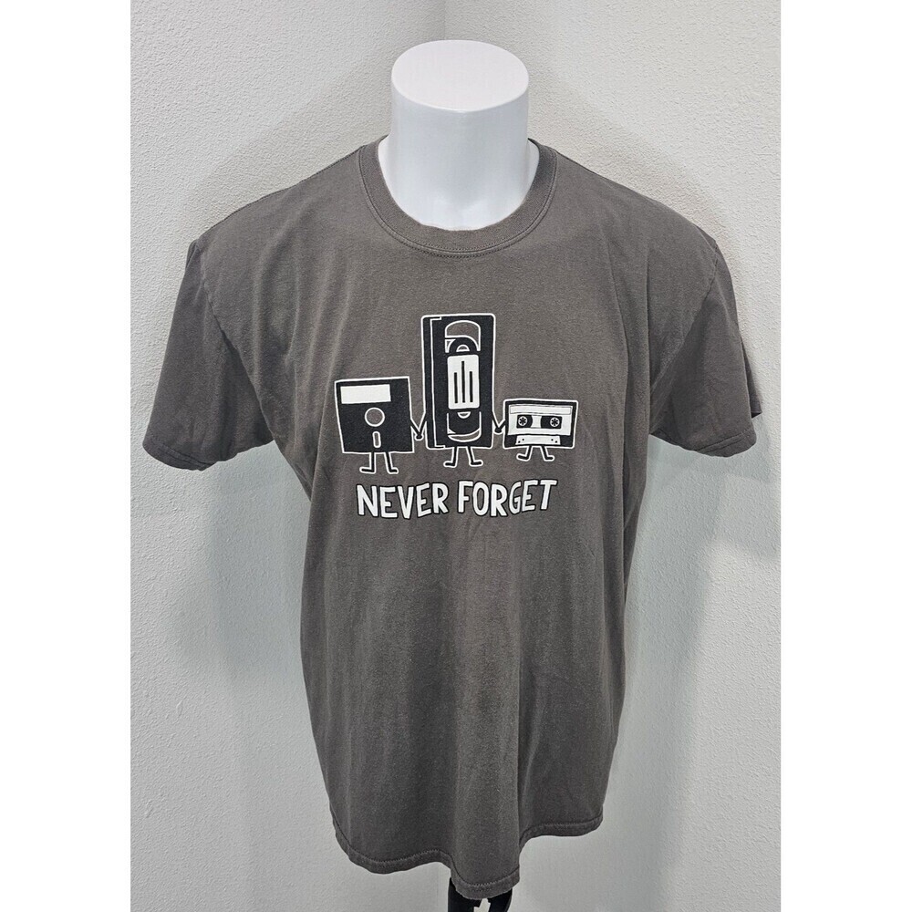 Never Forget Floppy VHS Cassette T-SHIRT Retro 80s Video Tape Size Large